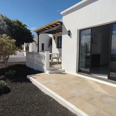 Casa Margarita * Tias